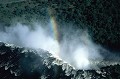 Chaque minute, 550 000 mètres cubes d'eau se précipitent dans les gorges, à 100 mètres de profondeur. zambeze,chutes,victoria,zimbabwe,zambie. 