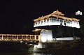 Le Rinpung Dzong à Paro est le siège du district et abrite une communauté monastique de 200 moines. A 100 mètres au dessus de la forteresse, on peut apercevoir une ancienne tour de guet, depuis 1968 musée national. rinpung,dzong,paro,bhoutan. 