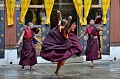  moines,danseurs,bhoutan. 