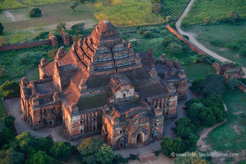 Le temple Damayangyi