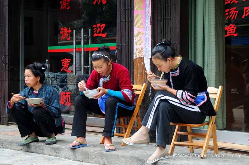 Petit déjeuner à Zhaoxing